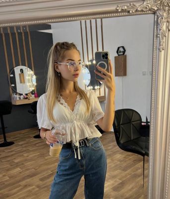 инди Ярослава