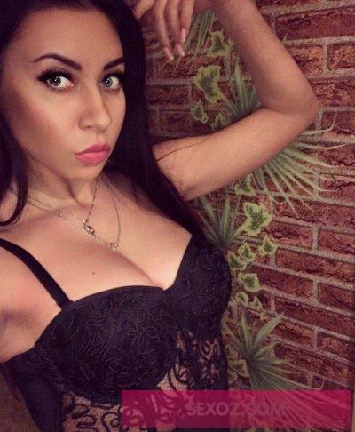 Джулия, фото с сайта SexOz.love